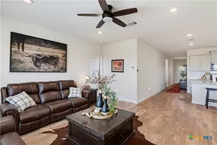 1416 Parkwood, Seguin, TX 78155 - Photo 9
