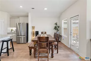 1416 Parkwood, Seguin, TX 78155 - Photo 11