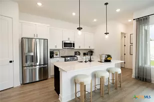 8022 Bird Song Cir, Austin, TX 78745 - Photo 3