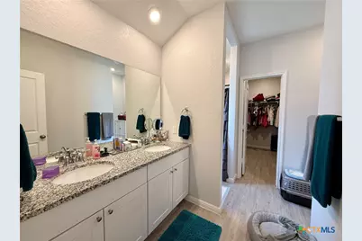 9066 Bowie Ridge, Seguin, TX 78155 - Photo 11