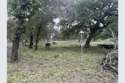 105 Clear Springs, Floresville, TX 78114 - Photo 9