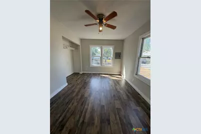935 Campbell Street, Seguin, TX 78155 - Photo 13
