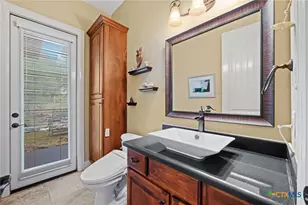 1015 Provence Pl, New Braunfels, TX 78132 - Photo 23
