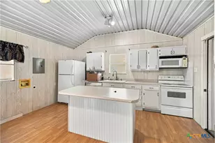 240 E Frontage Rd, Victoria, TX 77905 - Photo 21