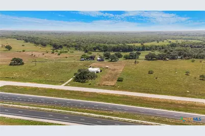 240 E Frontage Road, Victoria, TX 77905 - Photo 3