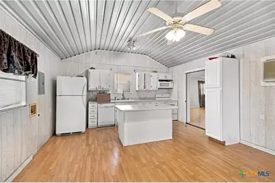 240 E Frontage Road, Victoria, TX 77905 - Photo 19