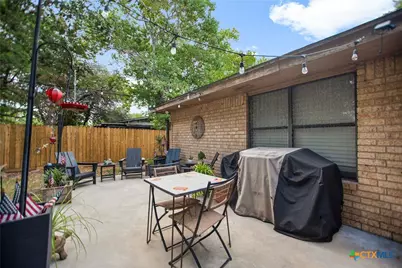 1601 Avalon Street, Port Lavaca, TX 77979 - Photo 3