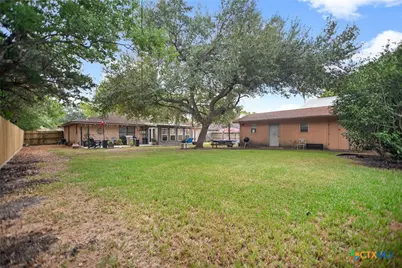 1601 Avalon Street, Port Lavaca, TX 77979 - Photo 27