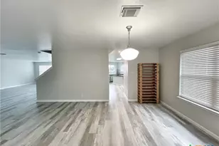 2060 Club Crossing, New Braunfels, TX 78130 - Photo 5