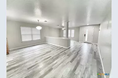 2060 Club Crossing, New Braunfels, TX 78130 - Photo 7