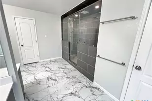 2060 Club Crossing, New Braunfels, TX 78130 - Photo 25