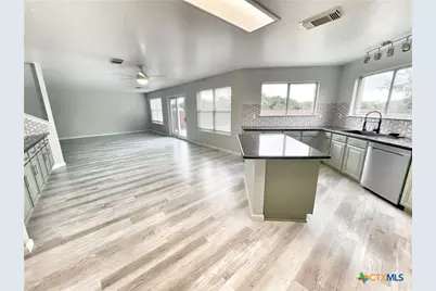 2060 Club Crossing, New Braunfels, TX 78130 - Photo 15