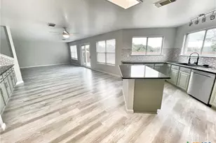 2060 Club Crossing, New Braunfels, TX 78130 - Photo 15
