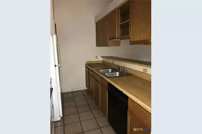 1303 N Bishop Street, San Marcos, TX 78666 - Photo 7