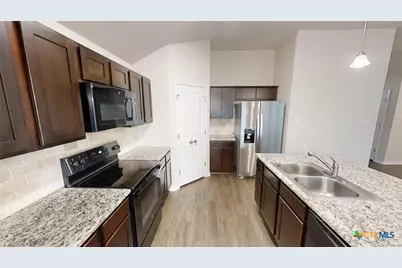 1304 Lakeway Crossing Drive, Temple, TX 76502 - Photo 7