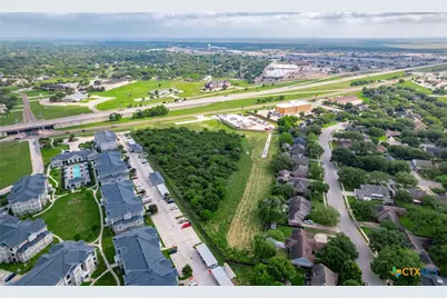 8303 Zac Lentz Parkway, Victoria, TX 77904 - Photo 15
