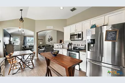 427 Roadrunner Avenue, New Braunfels, TX 78130 - Photo 23