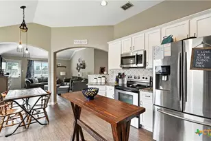 427 Roadrunner Ave, New Braunfels, TX 78130 - Photo 23