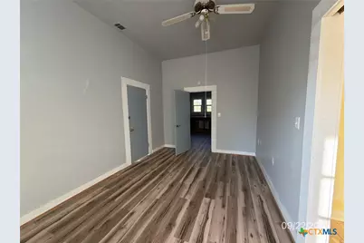 117 W San Saba Street, Lometa, TX 76853 - Photo 5