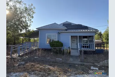 117 W San Saba Street, Lometa, TX 76853 - Photo 1
