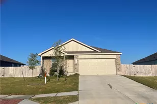 316 Enclave Mnr Dr, Troy, TX 76579 - Photo 1