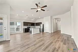 808 Fallbrook Dr, Temple, TX 76502 - Photo 5