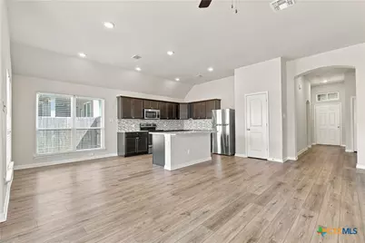 808 Fallbrook Drive, Temple, TX 76502 - Photo 9