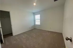 316 Enclave Mnr Dr, Troy, TX 76579 - Photo 3