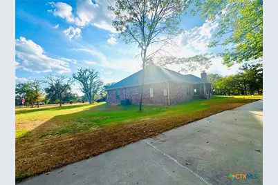 612 River Oaks Drive, Gatesville, TX 76528 - Photo 33
