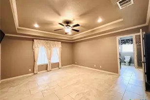 612 River Oaks Dr, Gatesville, TX 76528 - Photo 9