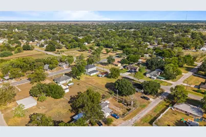 113 S Pumphrey Street, Edna, TX 77957 - Photo 39