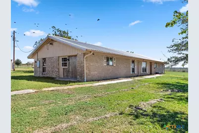3925 Linne Road, Seguin, TX 78155 - Photo 3