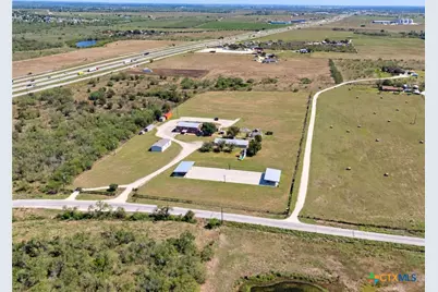 3925 Linne Road, Seguin, TX 78155 - Photo 35