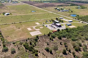 3925 Linne Rd, Seguin, TX 78155 - Photo 39
