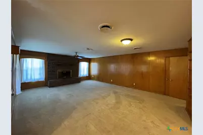 1464 Robin Lane, Seguin, TX 78155 - Photo 11