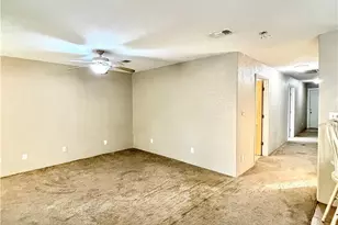 802 S Colorado St, Port Lavaca, TX 77979 - Photo 5
