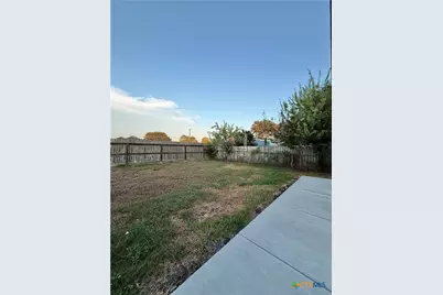 802 S Colorado Street, Port Lavaca, TX 77979 - Photo 3