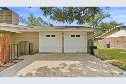 1314 Canary Lane, Seguin, TX 78155 - Photo 27