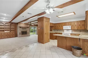 1314 Canary Ln, Seguin, TX 78155 - Photo 11