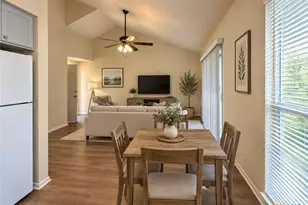 903 S Magnolia Ave, Luling, TX 78648 - Photo 5