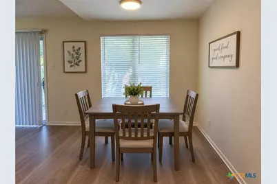 903 S Magnolia Avenue, Luling, TX 78648 - Photo 9