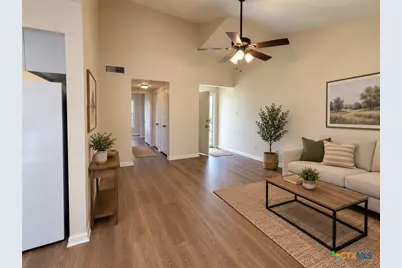 903 S Magnolia Avenue, Luling, TX 78648 - Photo 1