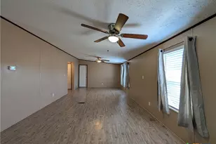 135 Water Hole Ln, New Braunfels, TX 78130 - Photo 19