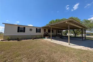 135 Water Hole Ln, New Braunfels, TX 78130 - Photo 1