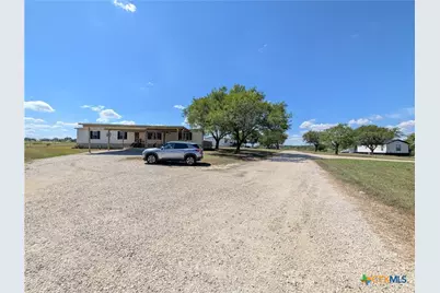 135 Water Hole Lane, New Braunfels, TX 78130 - Photo 3