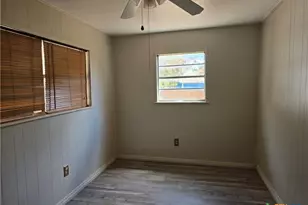 605 Park St, Gatesville, TX 76528 - Photo 21