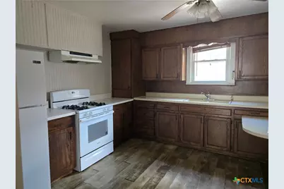 605 Park Street, Gatesville, TX 76528 - Photo 7