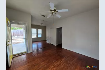 605 Park Street, Gatesville, TX 76528 - Photo 3