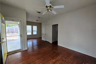 605 Park St, Gatesville, TX 76528 - Photo 3