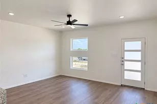 1529 Crooked River Ct, Temple, TX 76502 - Photo 9
